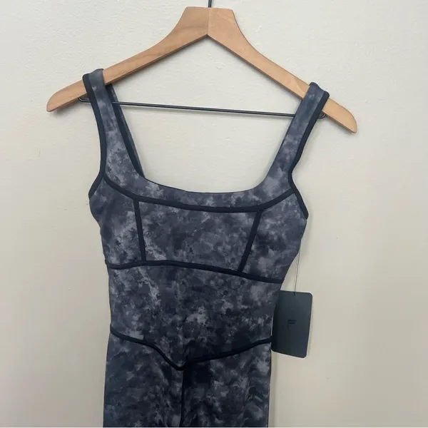 Fabletics NWT Frame PowerHold Black Patterned Jumpsuit Size XS Active Leggings - Image 6