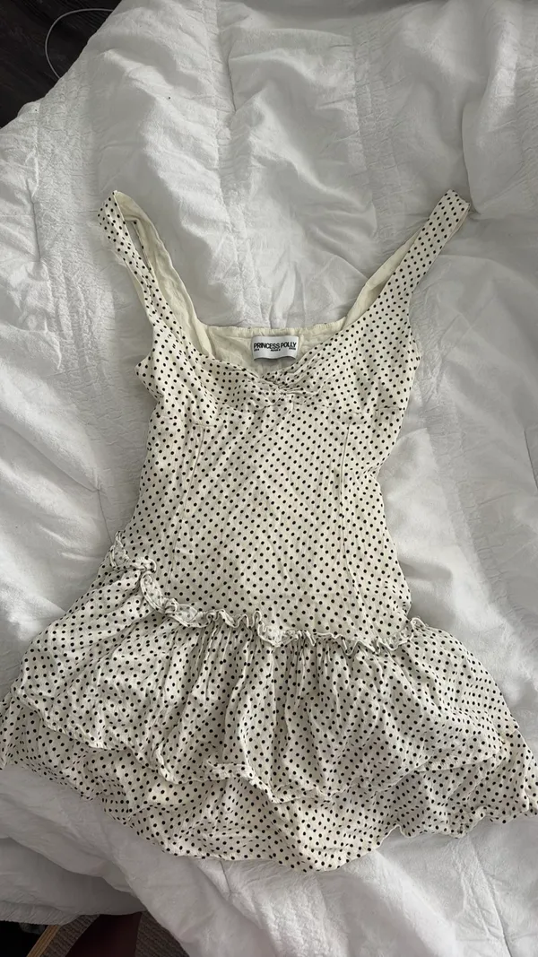 Princess Polly Ruffle Romper - Image 3