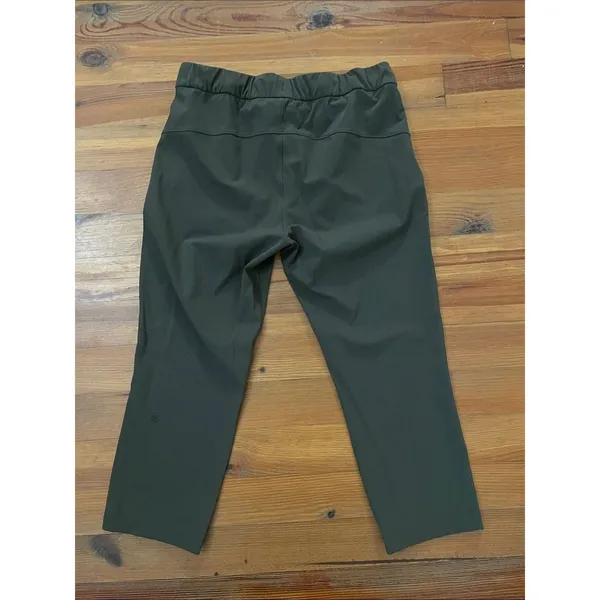 Lululemon On The Fly Crop 23" Dark Olive Green Luxtreme Drawstring Pants Size 8 - Image 5
