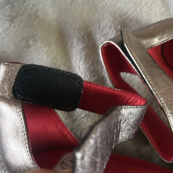 Vintage by Jeffrey Campbell Pewter/Red Ankle Strap 3” Heels Sz 9 - Image 4
