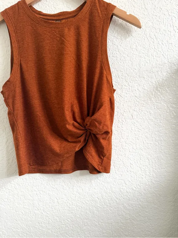 Beyond Yoga Knot Front Sleeveless Tank Top Rust Brown Orange Small S - Image 2