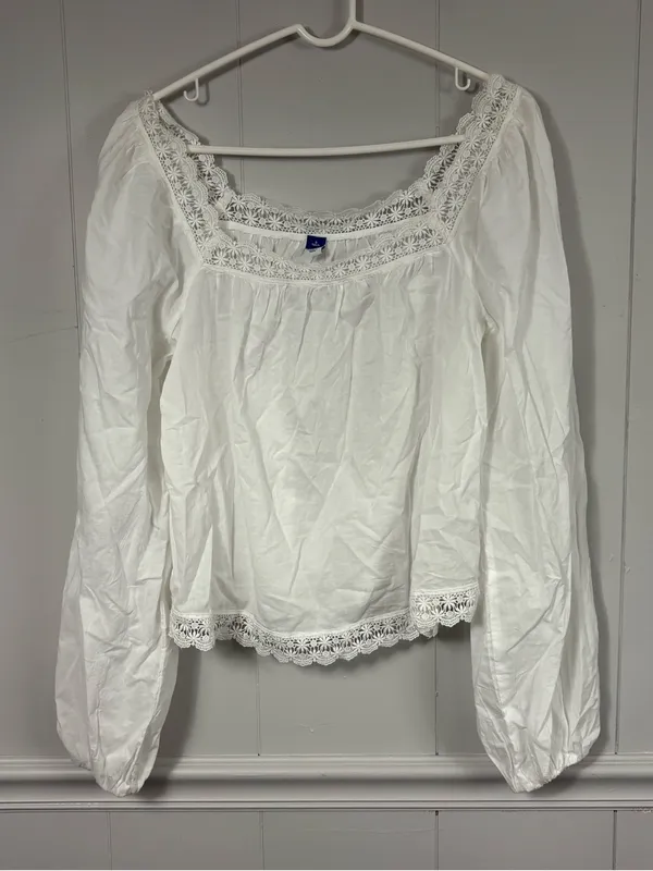 Old Navy White Long-Sleeve Lace Trim Top Square Neck Small Tall Loose Fit Summer - Image 7