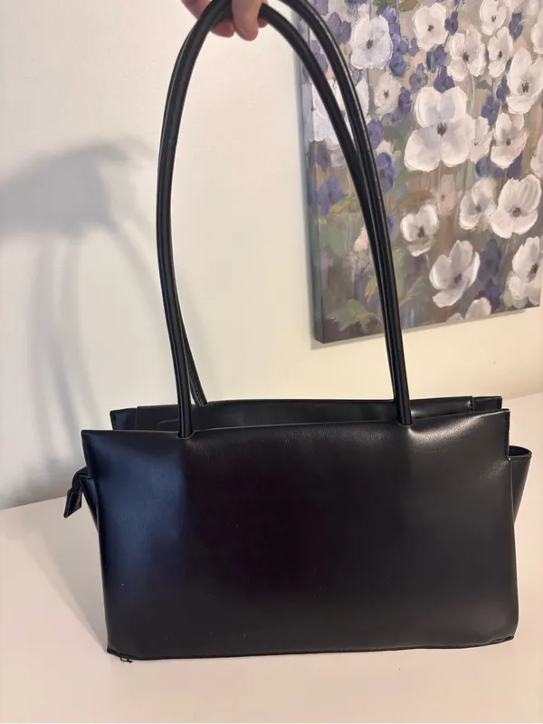 Madison west black shoulder bag faux vegan leather city contemporary - Image 2