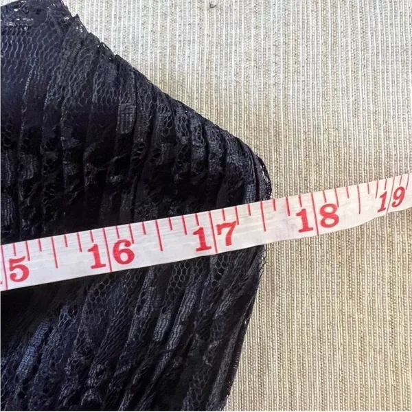 Lulu’s Date With a Daydream Pleated Lace Tiered Maxi Dress‎ medium Navy blue M - Image 7