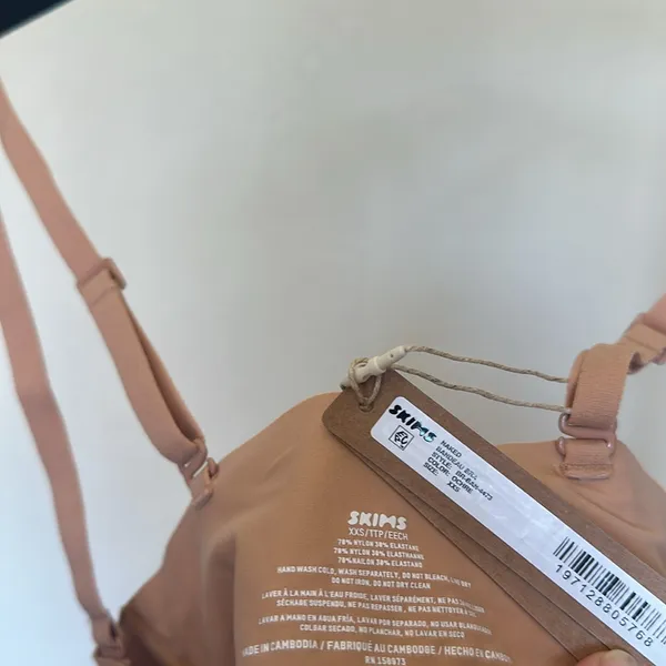 SKIMS NAKED BANDEAU BRA IN OCHRE strapless size XXS‎ nwt - Image 8