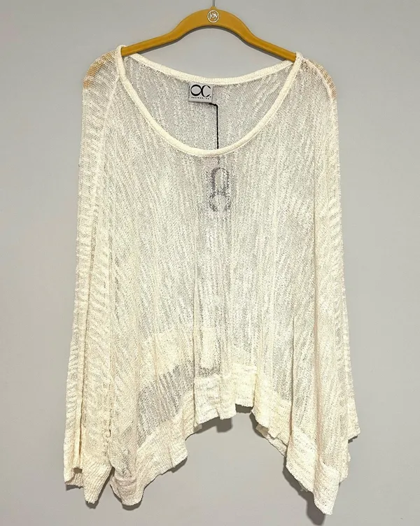 NEW NWT White Wide Arm See Through Shawl - Image 4