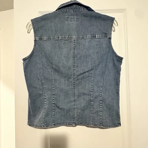 Limited Jeans Vintage Denim Vest Medium Wash Button Front Sleeveless Jacket M - Image 4