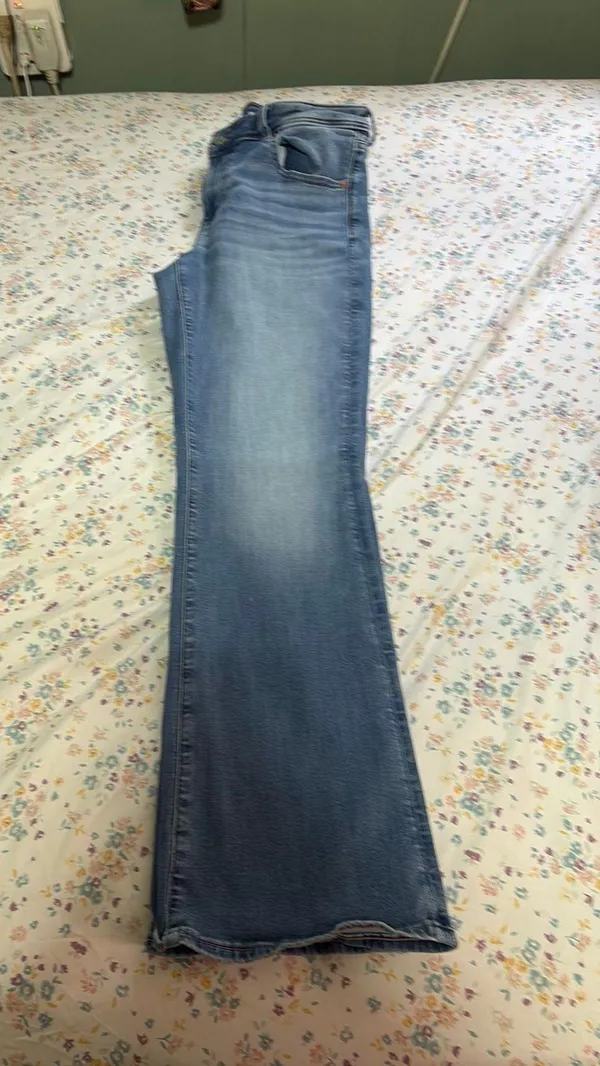 American Eagle Bootcut Jeans Stretch Super Kick - Image 3