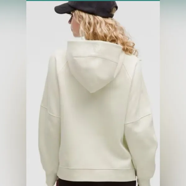 Lululemon Scuba Oversized Side-Slit Hoodie Size XS/S‎ in BONE Cream - Image 2