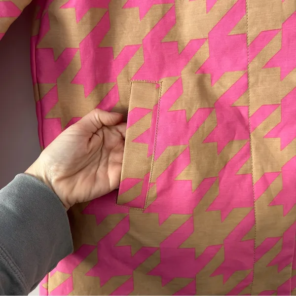 Isaac Mizrahi for Target|Pink and Tan Houndstooth Raincoat sz Small - Image 5