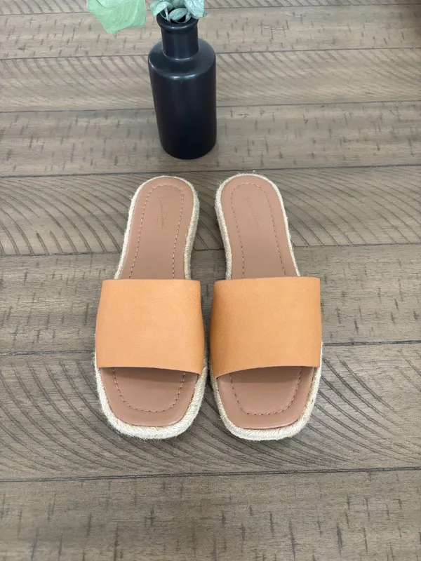 Universal Threads Espadrille Sandals - Image 3