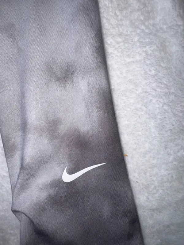 Nike Dri-Fit Cropped Leggings - Image 3