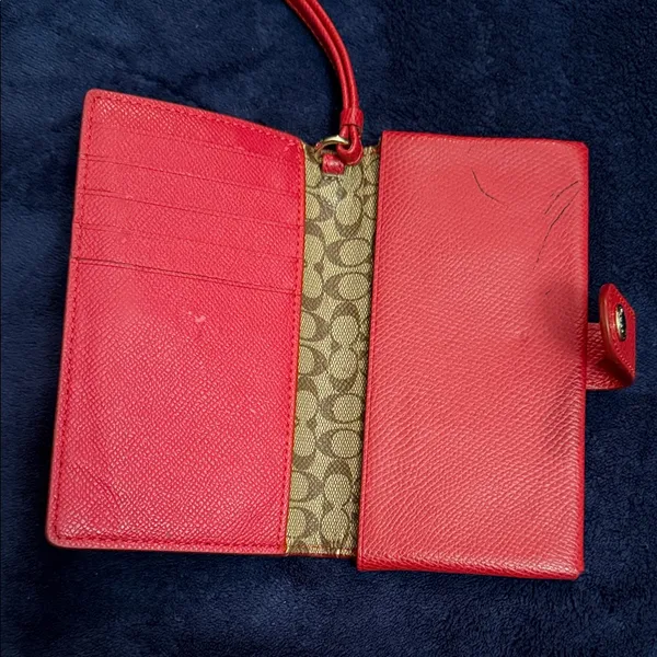 Coach Red Leather Key & Card Holder - Image 4
