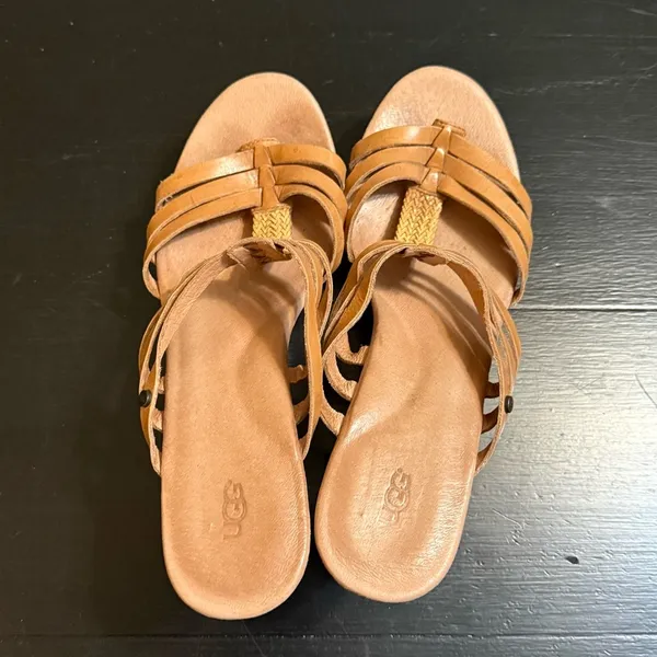 UGG Women's Brown Strappy Sandals - Image 3