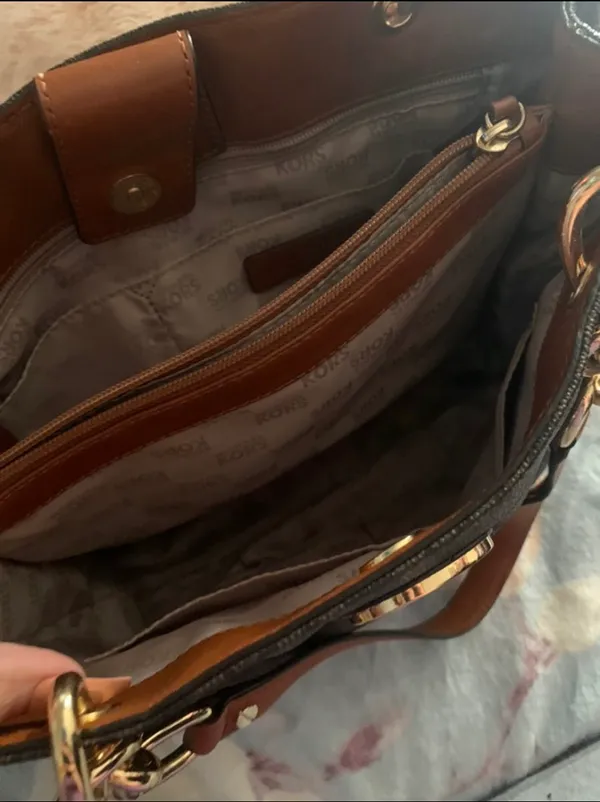 Michael Kors Handbag - Image 2