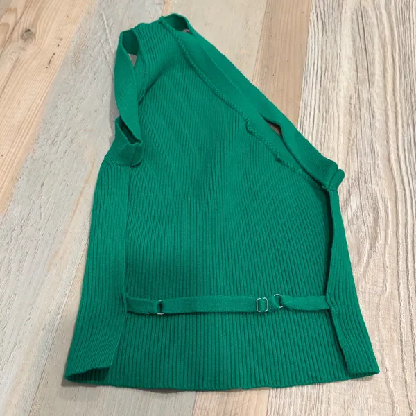 One Shoulder Ribbed Knit Crop Top Green Open Back Adjustable Strap Sleeveless - Image 2