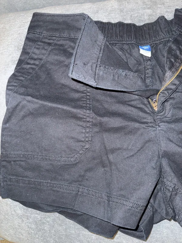 Old Navy Black High-Rise Shorts - Image 3
