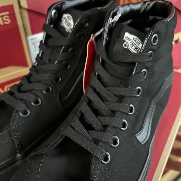Vans Women's Black Trainers - Image 2