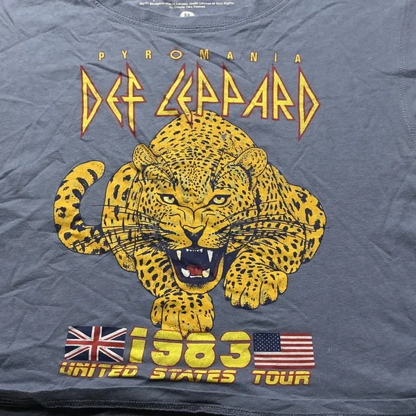 Def Leppard‎ Pyromania 1983 Tour Blue Crop Tank Top Size M Goodie Two Sleeves - Image 2