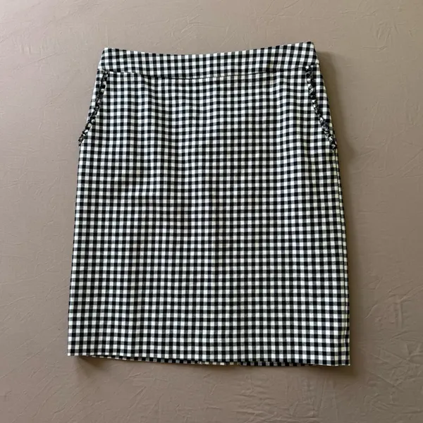 Court & Rowe Gingham Pencil Skirt - Image 4