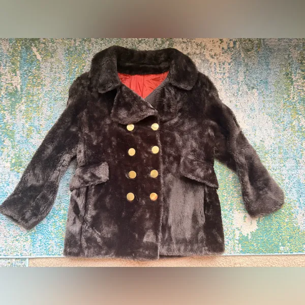 Vintage faux fur gold double button coat, size medium large Brown - Image 5