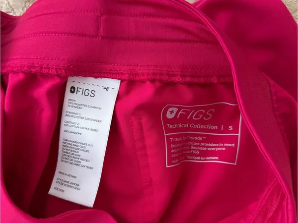 Figs Women's Magenta Jogger Pants with Navy Drawstring - Image 8