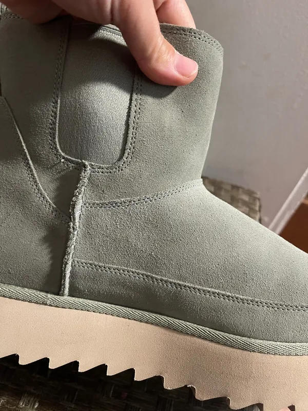 Womens Ugg Chelsea platform boots 10 - Image 3