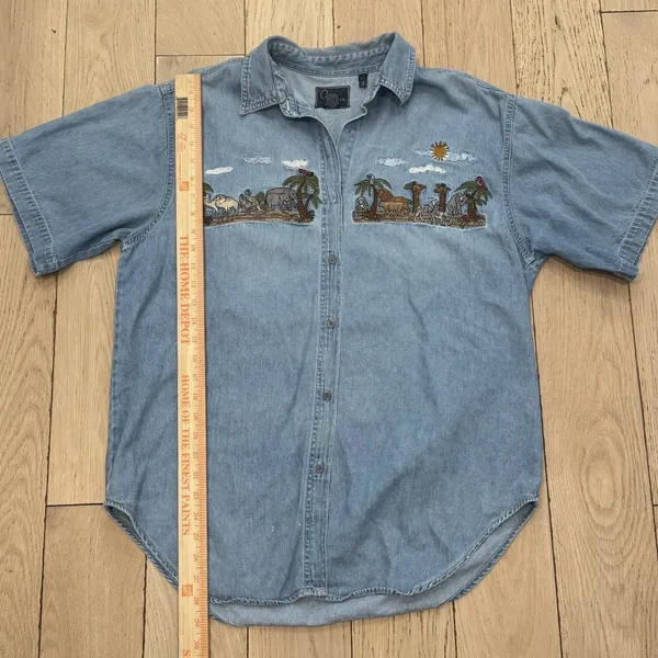 Vintage Denim Shirt Short Sleeve Women's L Embroidered‎ Animal Scene Noah's Ark - Image 7