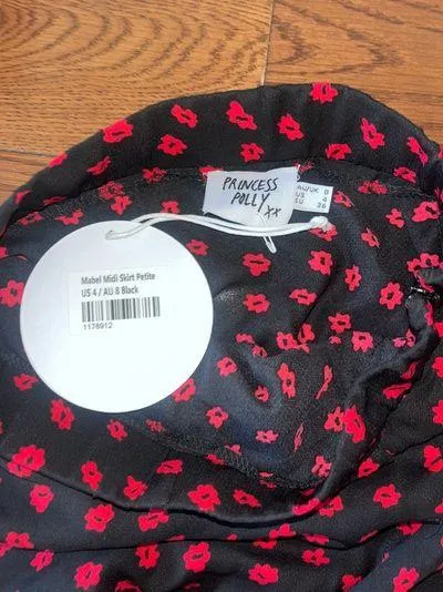 Black With Red Flowers Maxi Skirt - Image 2