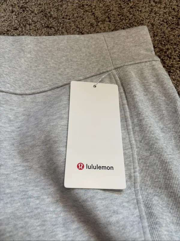 Lululemon Scuba HR Skirt size XL NWT - Image 2