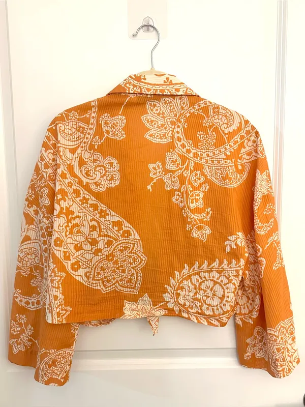 Zara Orange Paisley Tie Front Crop Top Large - Image 5