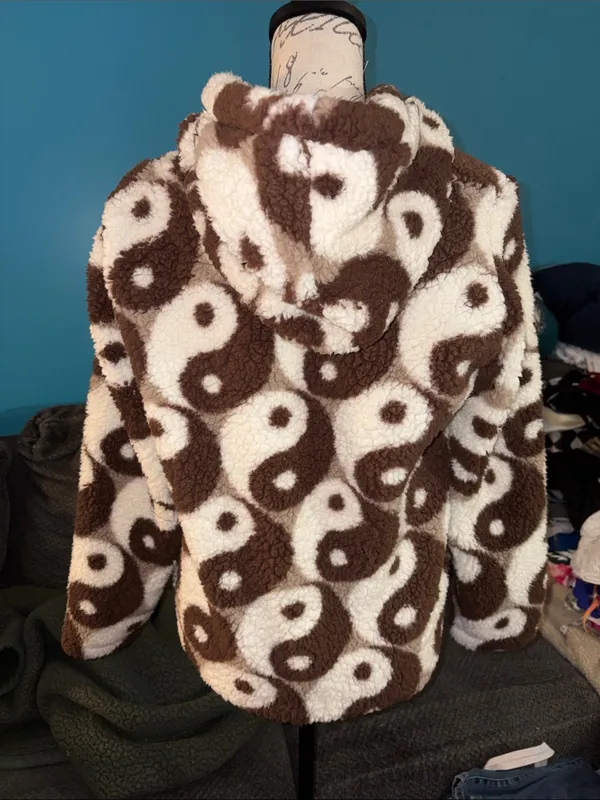 PacSun Yin Yang All-Over Print Sherpa Fleece Hoodie Jacket, XS - Image 3