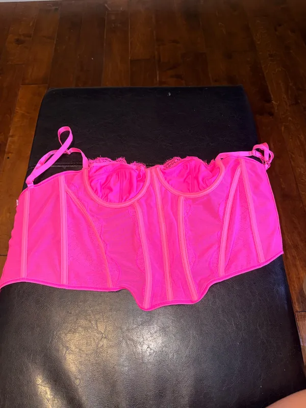 Urban Outfitters Hot Pink Textured Corset - Image 3