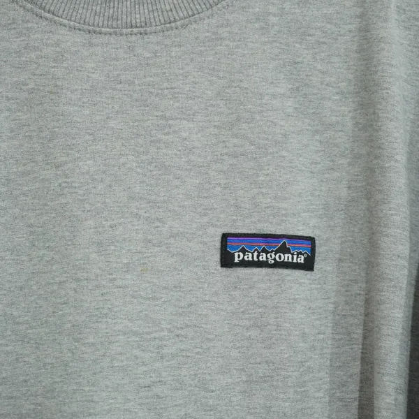 Patagonia Women's Size Medium Logo Organic Cotton Sweatshirt Gray Crewneck - Image 4