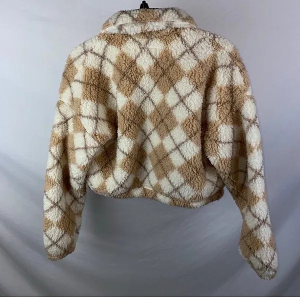 NEW Hollister sweater - Image 8