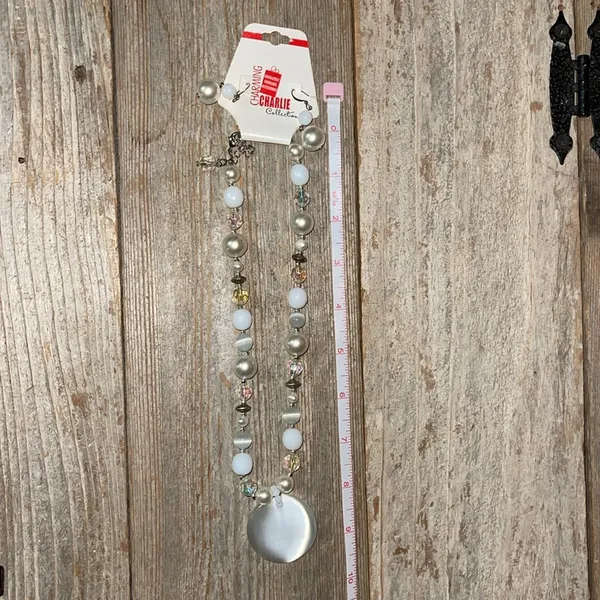 NWT Charming Charlie necklace & earring set white/pearl/crystal beads - Image 12