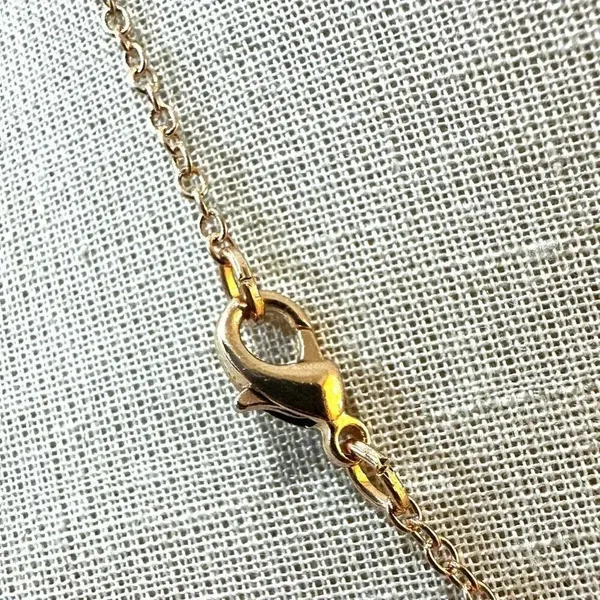 Gold tone flower pendant necklace - Image 4