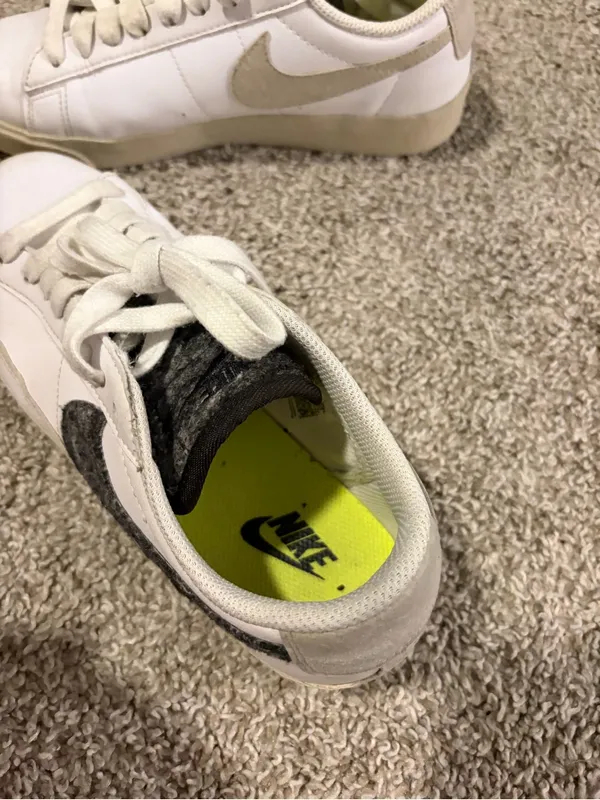 Nike Blazer Low SE Women's Size 7 Wool Pack White Black DA4934-100 - Image 6