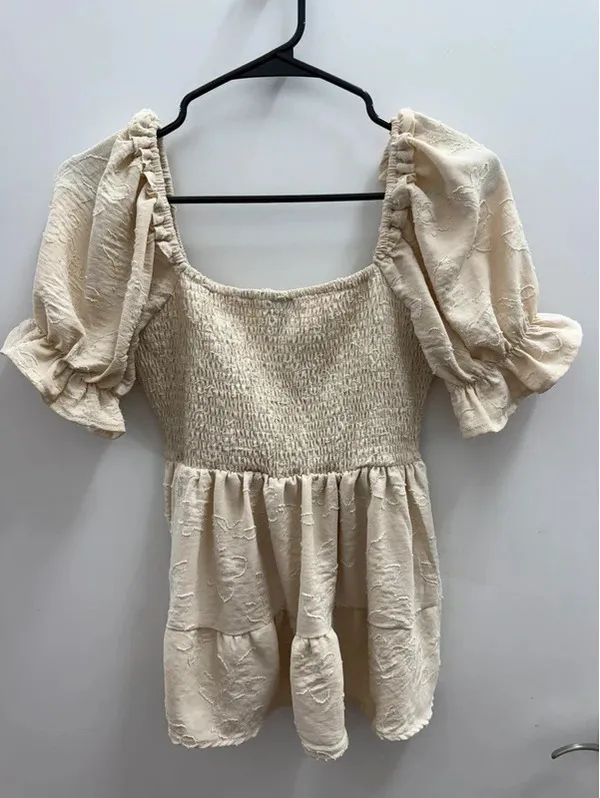 SheIn Ladies, boutique style, baby doll top size small - Image 8