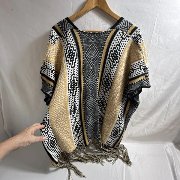 Lava Accessories Poncho Drape Women's One Size Saddle Blanket Design Black Beige - Image 6