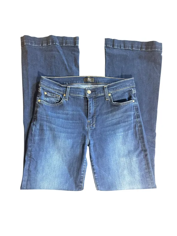 Size 31 7 for all mankind flares - Image 2