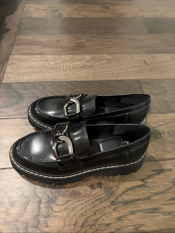 Marc Fisher Black Lug Sole Leather Loafers S. 7.5 - Image 4