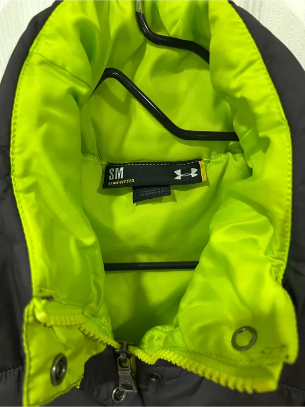 Under Armour Black & Neon Green Quilted Vest - Image 3