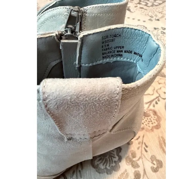 Sugar Torch Western Ankle Boots Light Blue Faux Suede Cowgirl Booties Size 6.5 M - Image 4