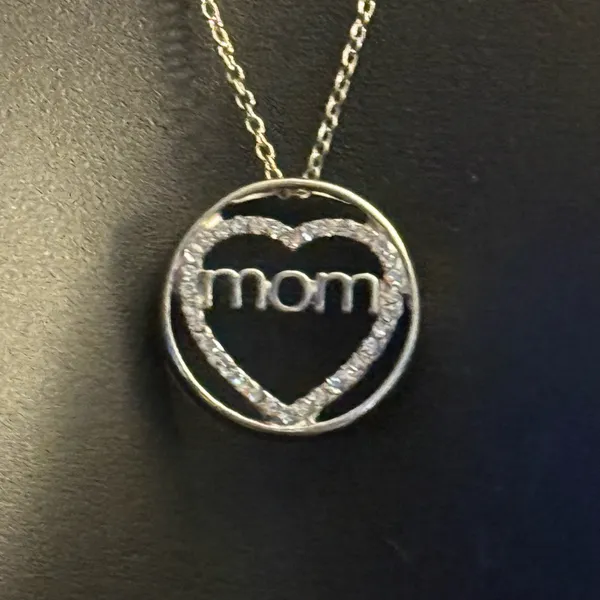 Silver tone Mom pendant necklace - Image 2
