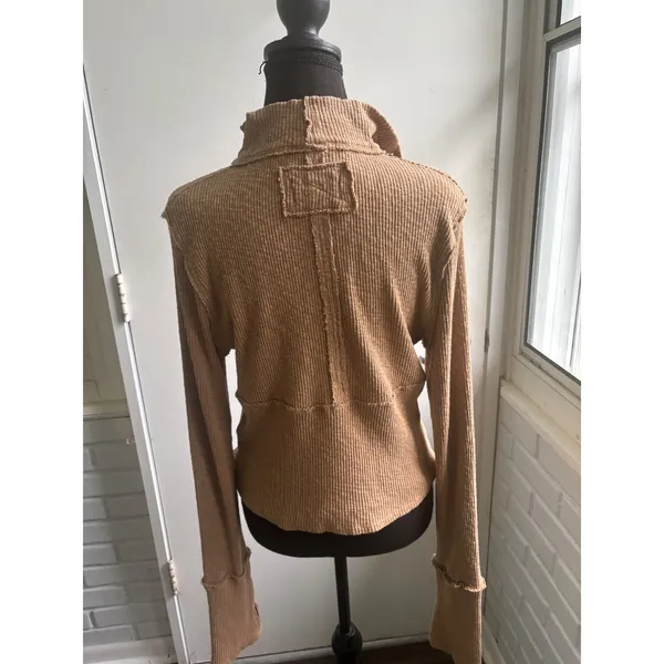 We The‎ Free Free People Midnight 1/2 Zip Crop Top Large boho minimalist - Image 6