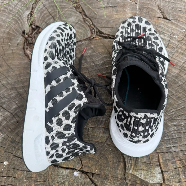 Adidas Swift Run Leopard Black White Womens Running Shoes size 8.5 - Image 4