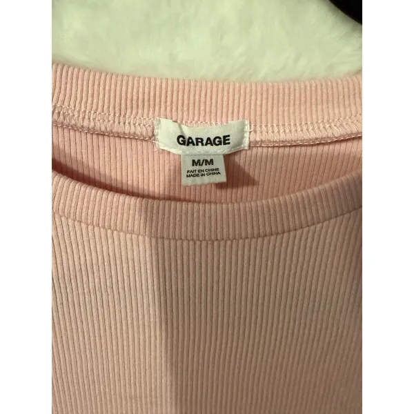 Garage‎ Pink Ribbed Short Sleeve Cropped Baby Tee Size Medium Crew Neck Top - Image 2