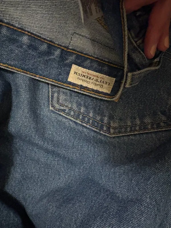 Levi's 501 Jeans W 24 X L 30 Medium Blue Denim Button Fly Belt Loop Distressed - Image 3