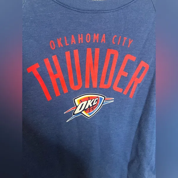 NBA Sz Small Womens Fleece Lined OKC OklahomaCity Thunder Blue Cotton Sweatshirt - Image 14